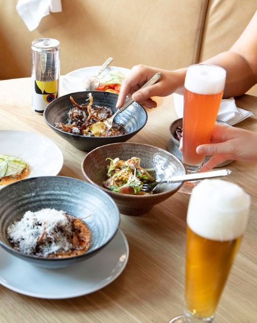 Hundvänliga restauranger i Stockholm OMAKA