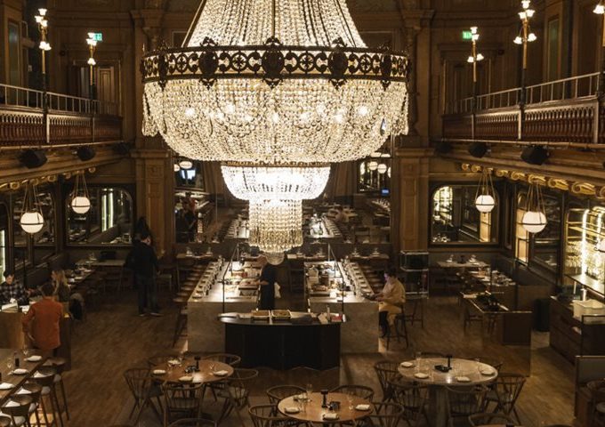 teatersittning-stockholm-berns-asiatiska