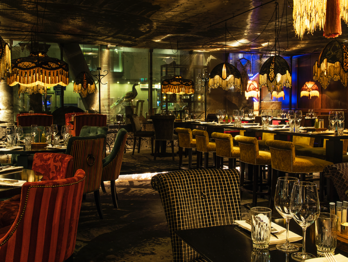 teatersittning-stockholm-griffins-steakhouse