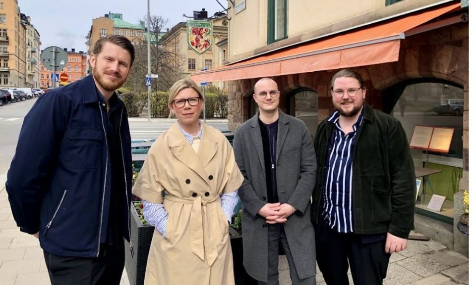 jim och jacob tar over eriks bakficka