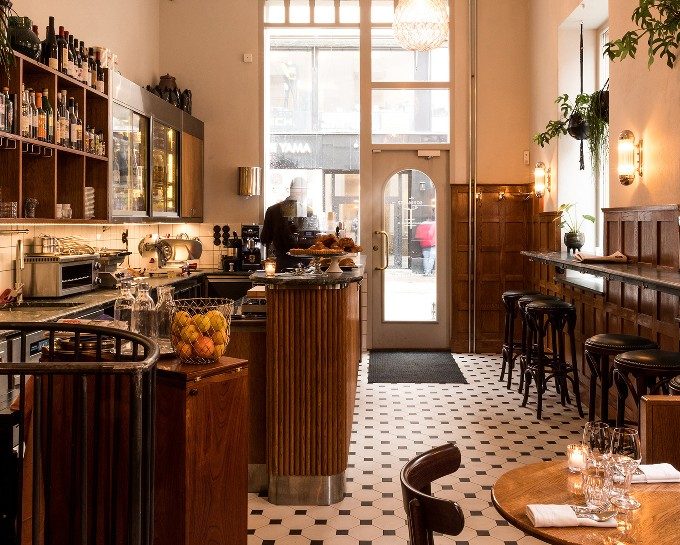 vinbar-schmaltz-bar-och-delicatessen