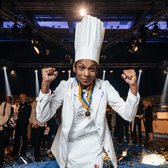 jessie sommarstrom veckans kroggast bokabord