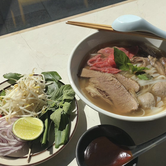 asiatiska restauranger Malmö Pink Head Noodle Bar