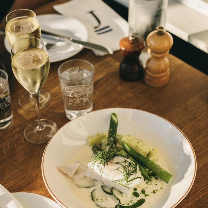 restaurang j utanför tullarna stockholm
