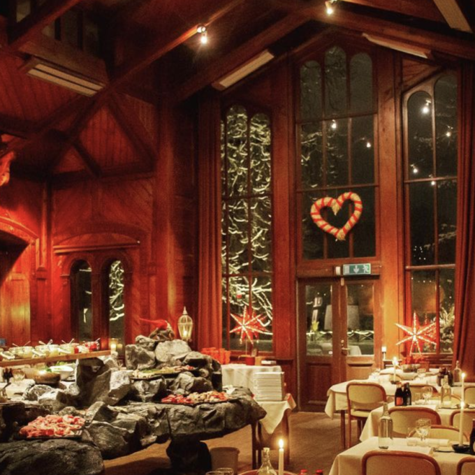 julbord söder om stockholm Carlshälls Gård