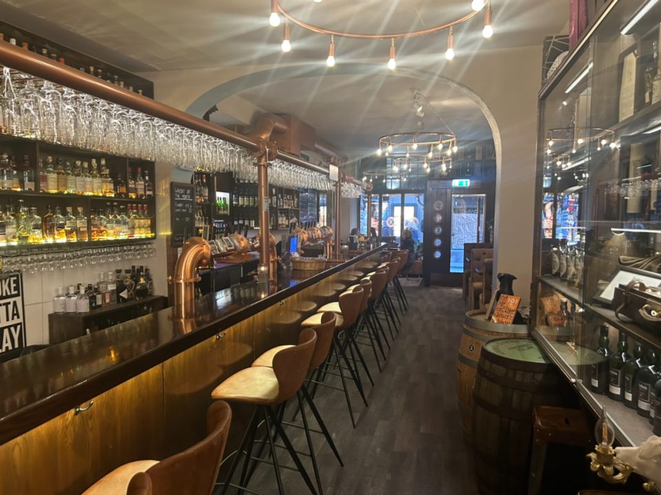 ardberg embassy baren