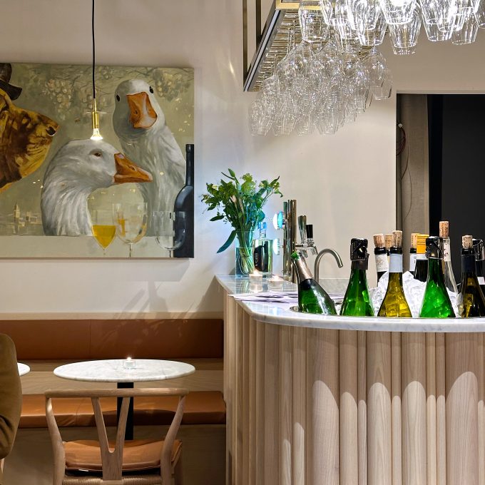 uva vinbar restaurang