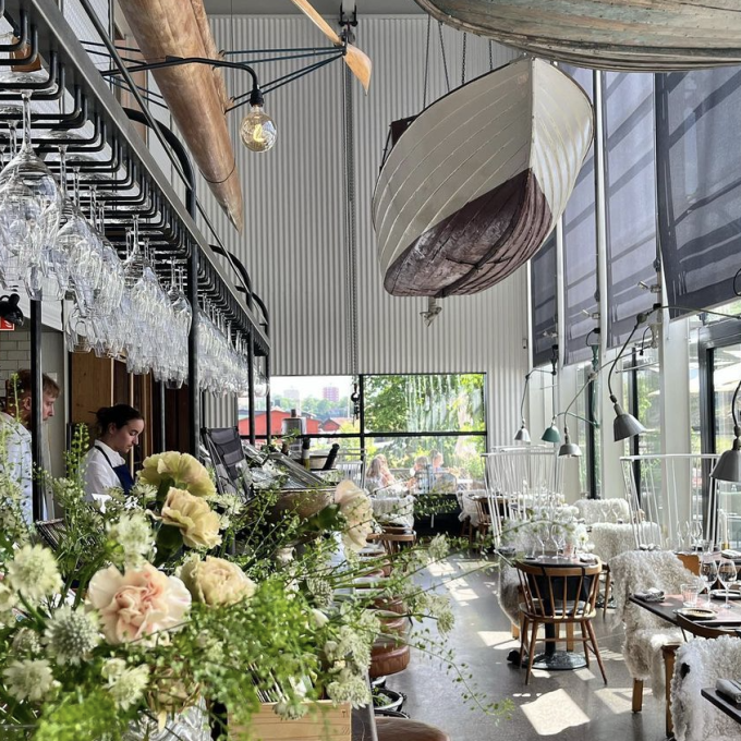 mors dag restaurang stockholm slipen