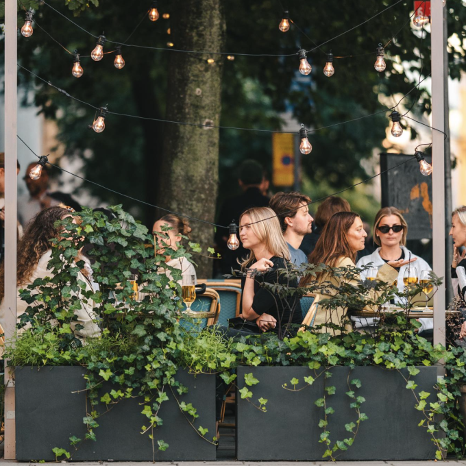 uteservering östermalm Brasserie Godot
