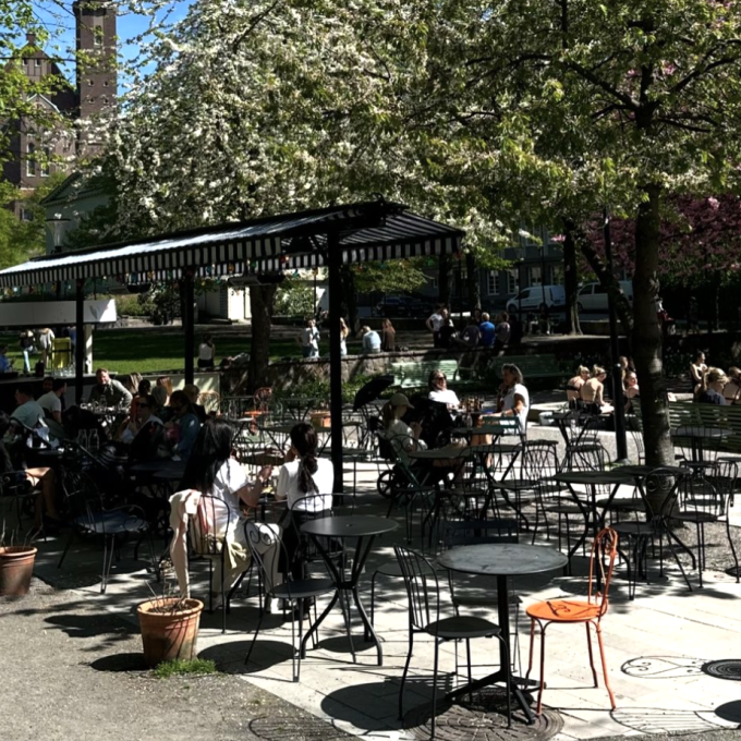 kräftskiva kräftor restaurang stockholm parken
