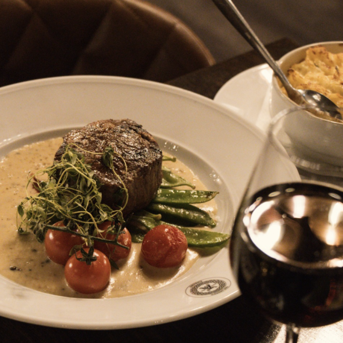 bästa restaurang gamla stan Ardbeg Embassy