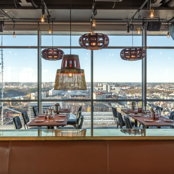 restaurang med utsikt himlen skrapan