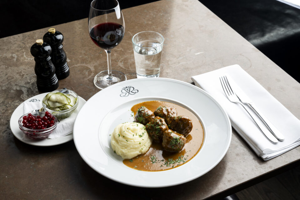 kottbullar restaurang stockholm riche
