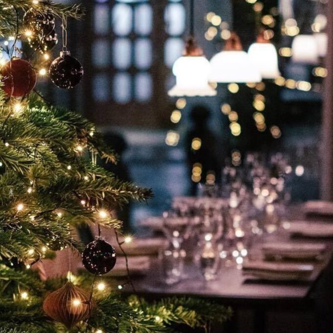 mysiga-julbord-for-familj-och-vanner