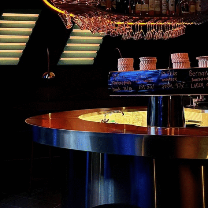 hemlig bar speak easy snabba katten