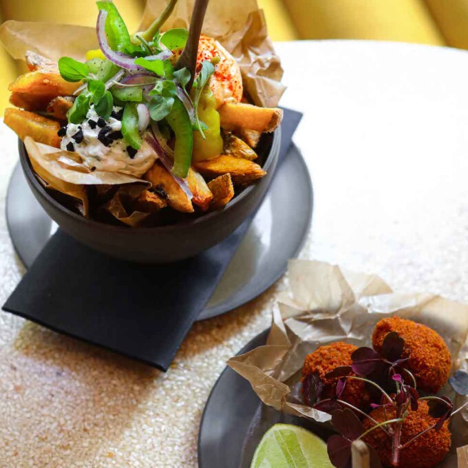 budget restaurang stockholm pom friterie