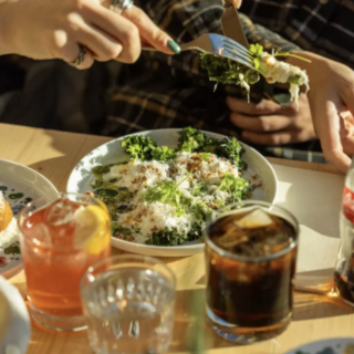 are la gonodola lunch