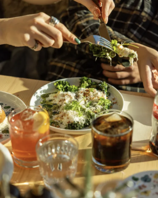 are la gonodola lunch