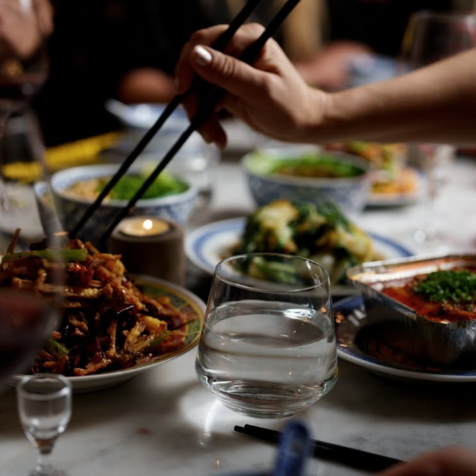 hundvanlig restaurang city surfers stockholm