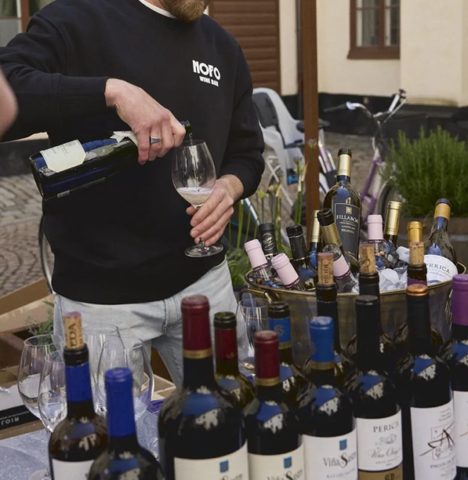 nofo wine bar innergard sommarfest